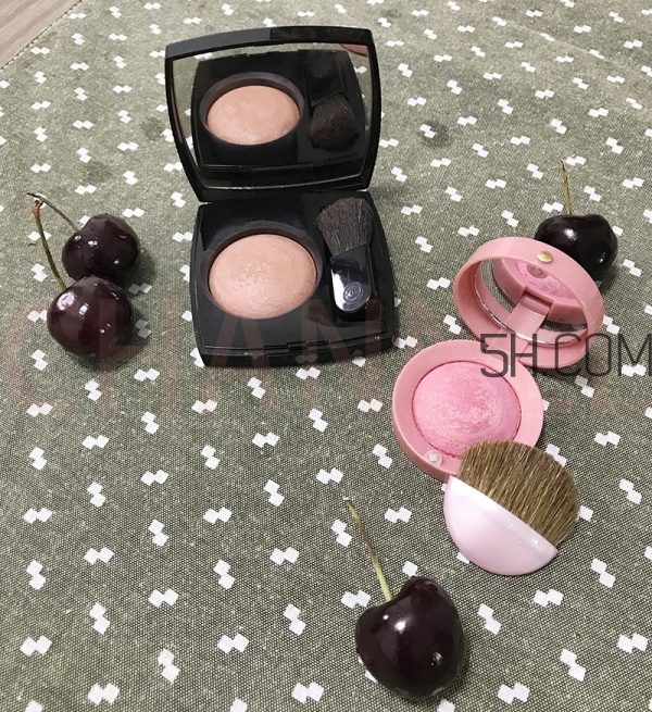 ���ζ����������������ĸ���_����Ա�